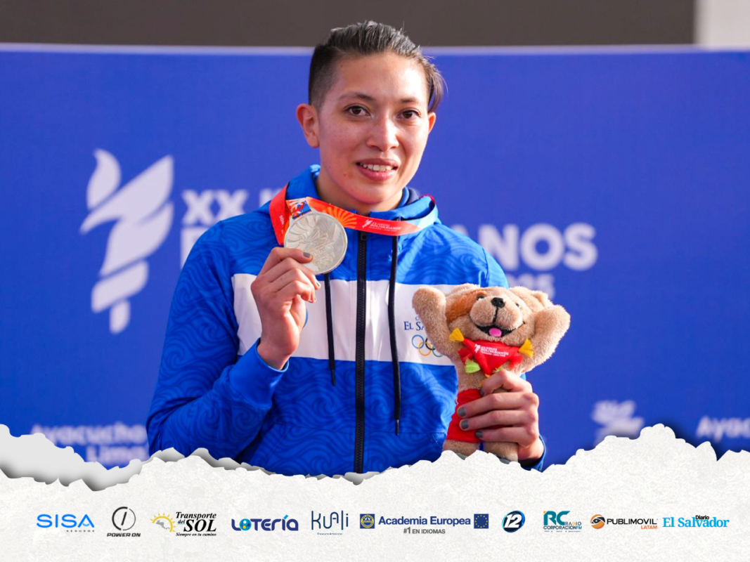 YASMÍN Y KRISSIA PUSIERON EL BROCHE DE ORO EN AYACUCHO 