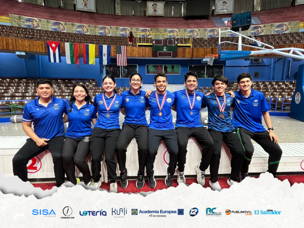 BADMINTONISTAS BRILLARON EN LA HABANA